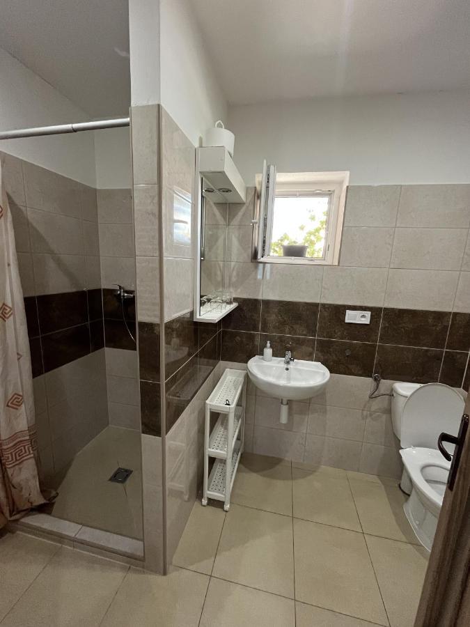 Štúrovo Sunny Apartman מראה חיצוני תמונה
