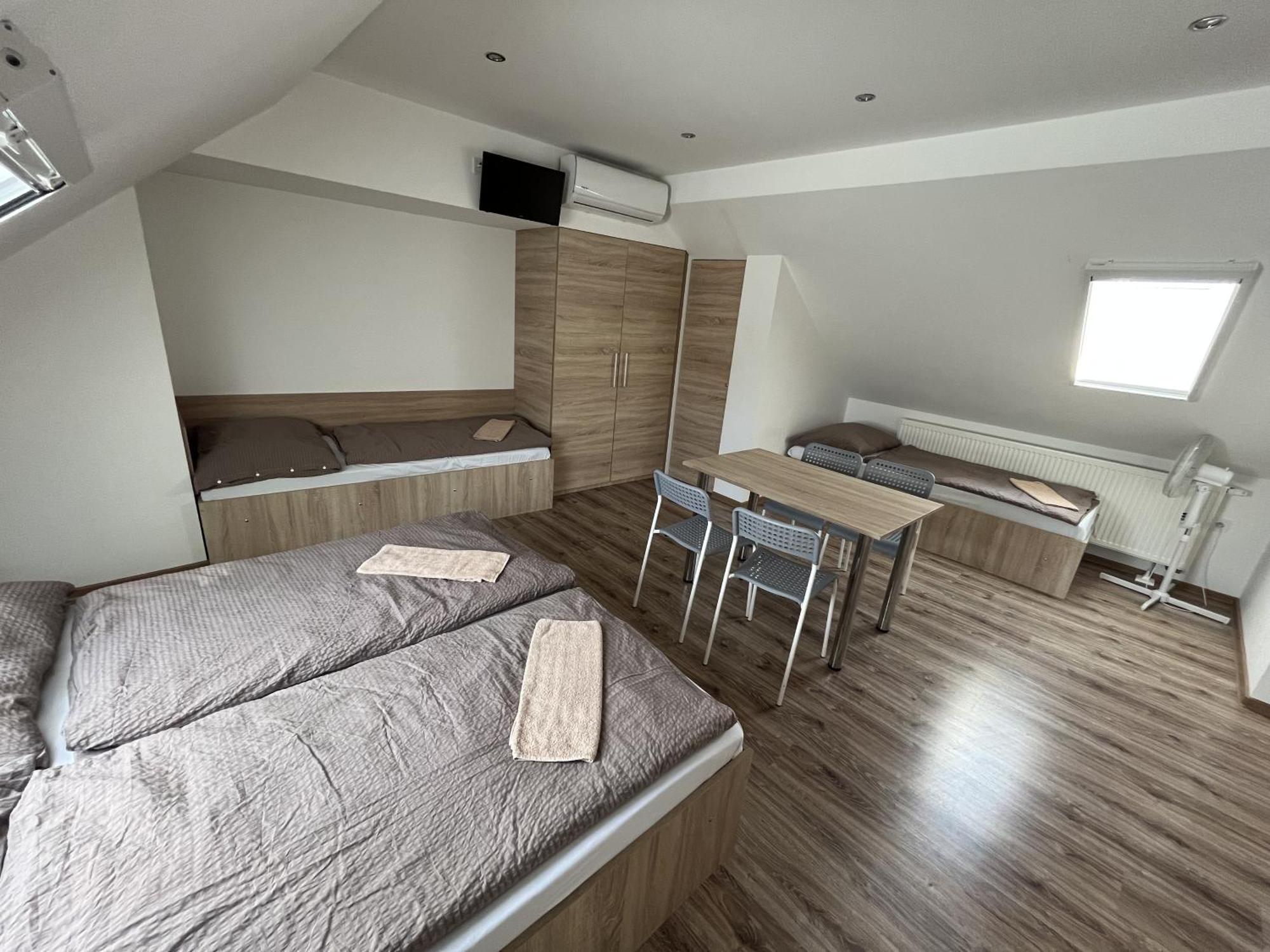 Štúrovo Sunny Apartman מראה חיצוני תמונה