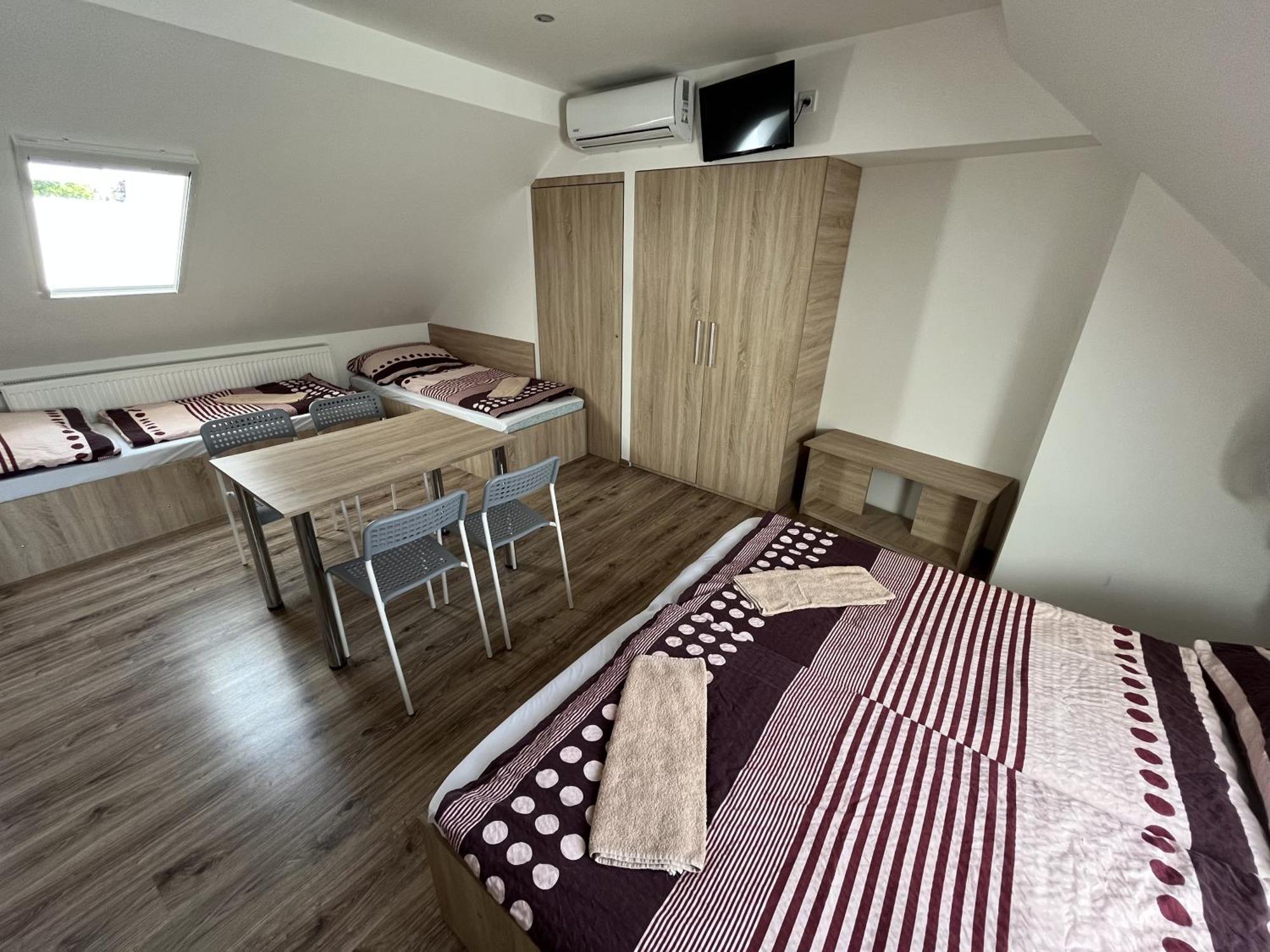 Štúrovo Sunny Apartman מראה חיצוני תמונה